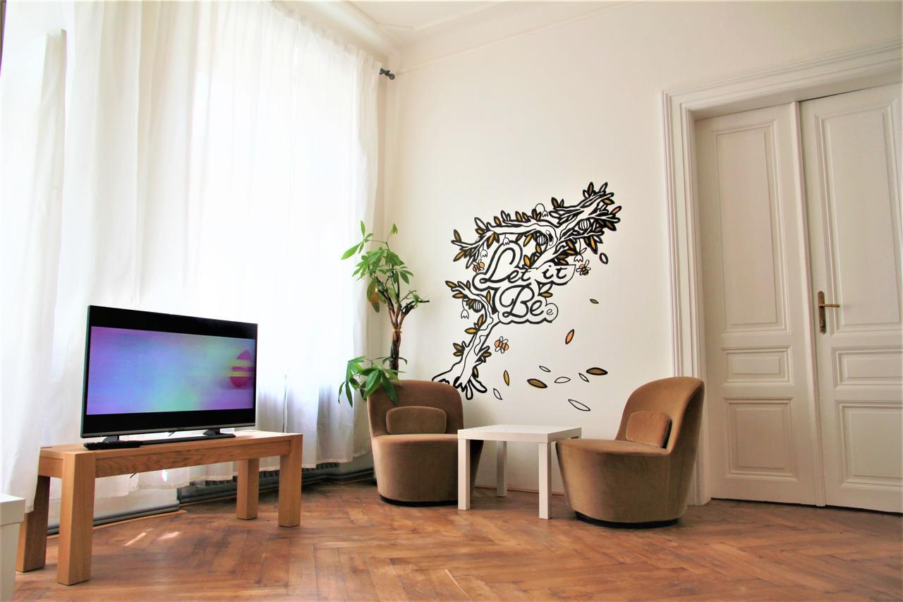 The Republic Garden Praga Exterior foto