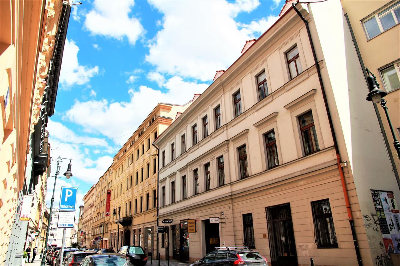 The Republic Garden Praga Exterior foto